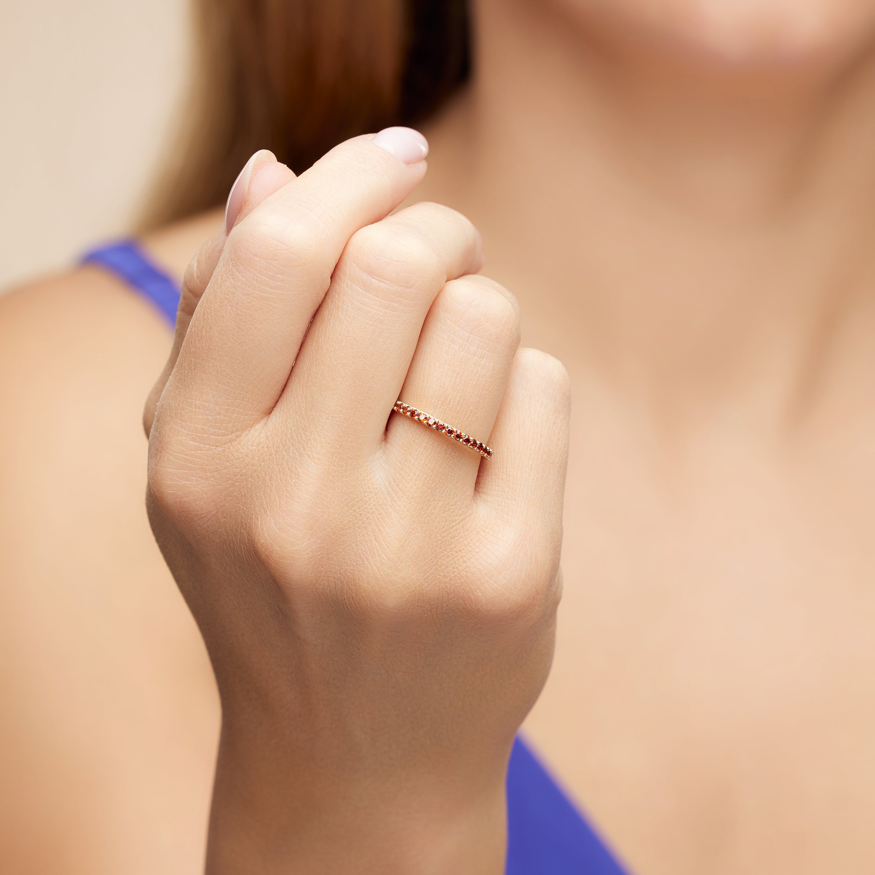 Bague éternité en or jaune 14 carats